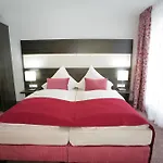 Hotel Demas City
