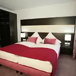 Hotel Demas City