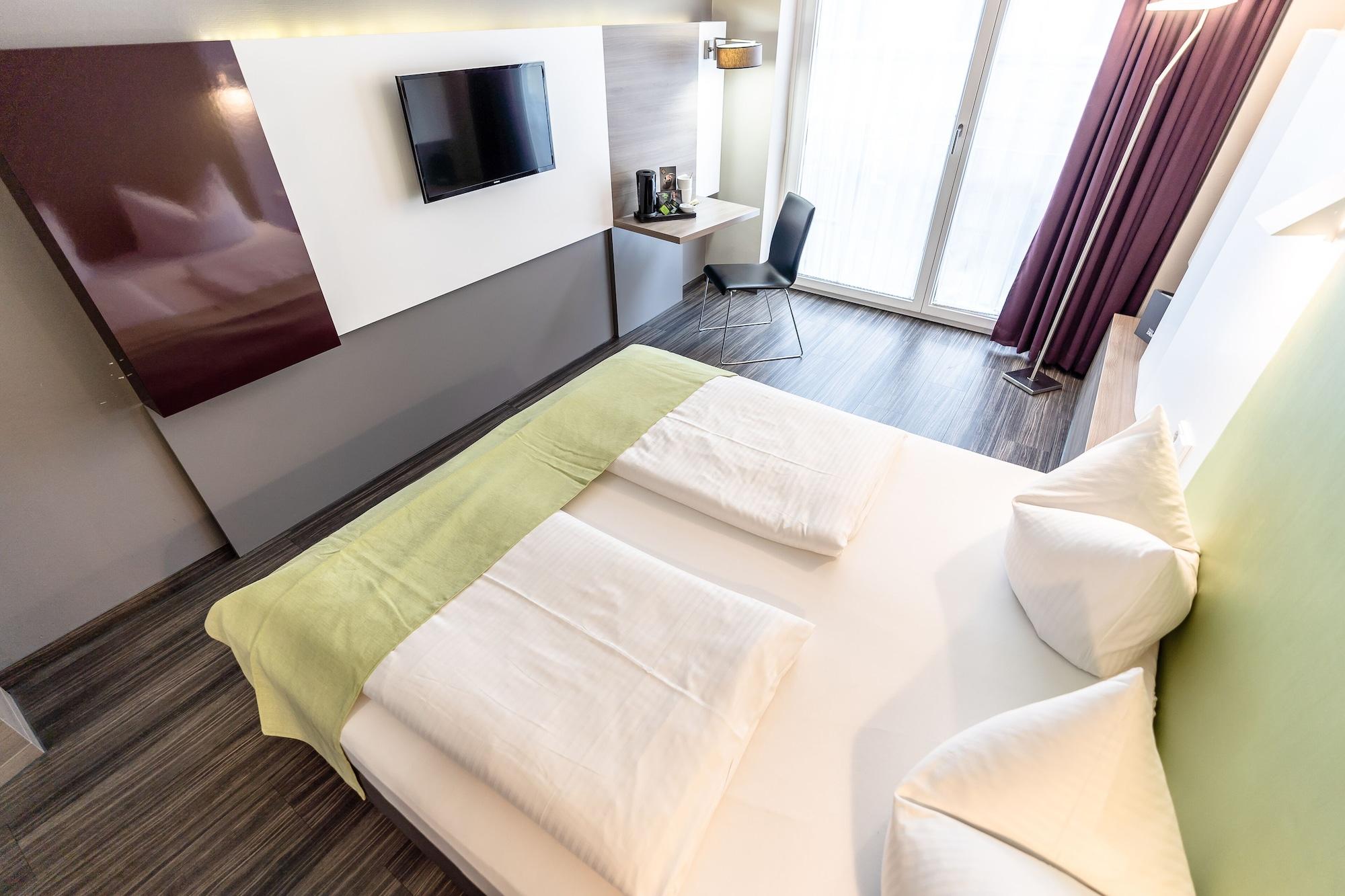 Demas Hotel