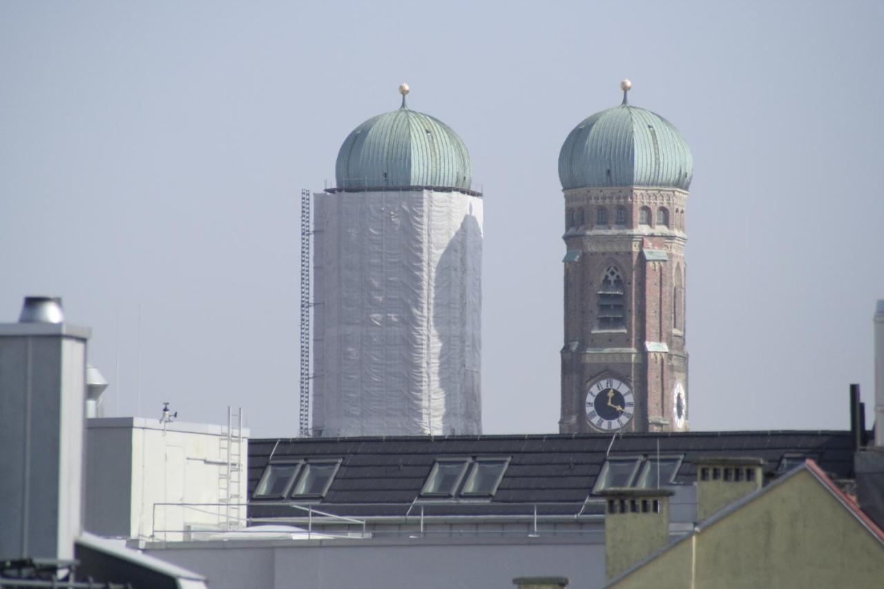 Demas Hotel